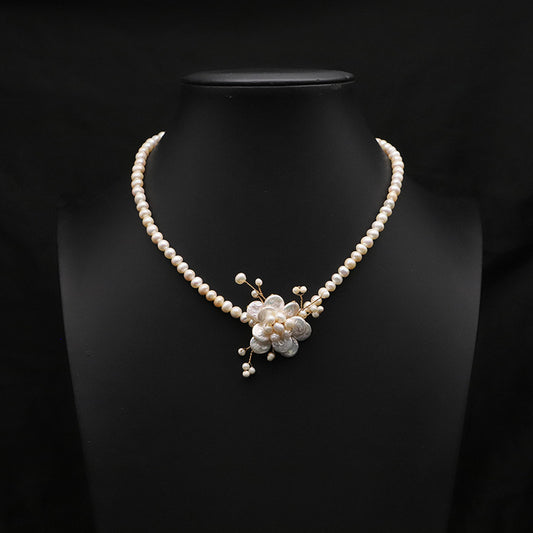 A Flower Blooming Necklace